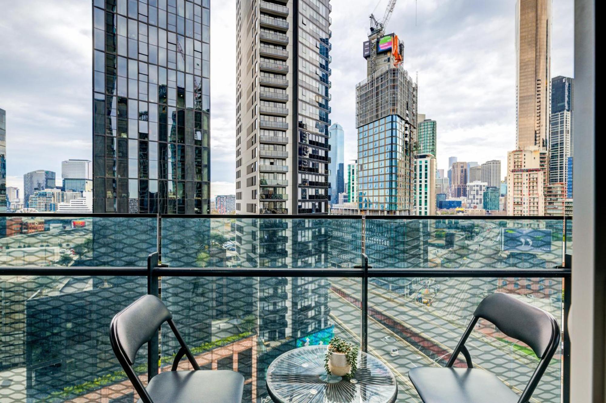 Mega Style Apartments Mainpoint เมลเบิร์น ห้อง รูปภาพ